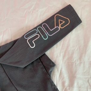 ❣️2/$25❣️ FILA grey/multicolor cropped leggings womens/girls size | SMALL